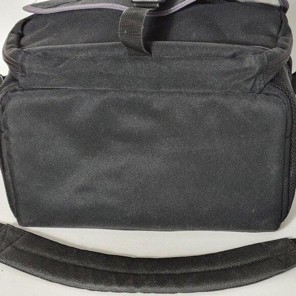 Lowepro Nova 4 Camera Shoulder bag - Picture 12 of 13